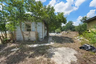 2212 Hunter Road, San Marcos, TX 78666 - Photo 11