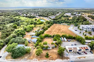 2212 Hunter Rd, San Marcos, TX 78666 - Photo 13