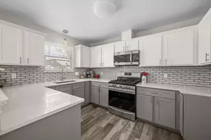 209 Clarks Way, Hutto, TX 78634 - Photo 9