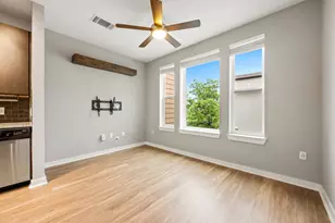1900 Barton Springs Rd, Austin, TX 78704 - Photo 7