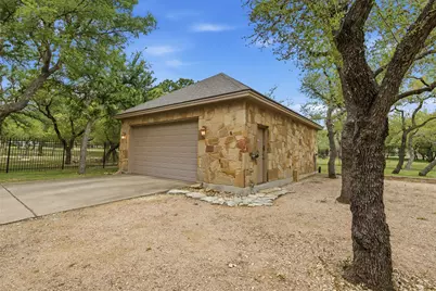 404 Ten Oaks Drive, Georgetown, TX 78633 - Photo 33