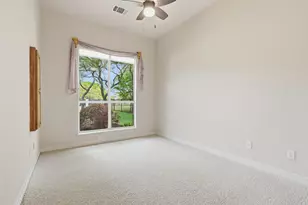 404 10 Oaks Dr, Georgetown, TX 78633 - Photo 21