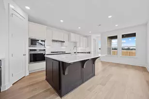 353 Blue Summit Bnd, Liberty Hill, TX 78642 - Photo 5