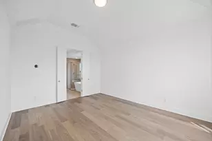 353 Blue Summit Bnd, Liberty Hill, TX 78642 - Photo 11