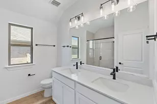 808 Crescent View Dr, Georgetown, TX 78628 - Photo 13