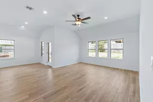 808 Crescent View Dr, Georgetown, TX 78628 - Photo 15