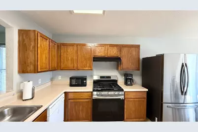 17305 Dashwood Creek Drive, Pflugerville, TX 78660 - Photo 11