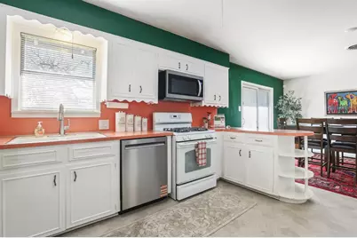 8511 Burrell Drive, Austin, TX 78757 - Photo 11