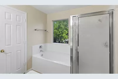 15532 Miss Adriennes Path, Pflugerville, TX 78660 - Photo 31