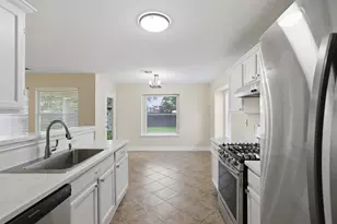 15532 Miss Adrienne's Path, Pflugerville, TX 78660 - Photo 17