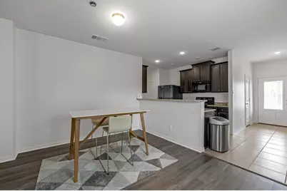 20009 Woodrow Wilson Street, Manor, TX 78653 - Photo 11