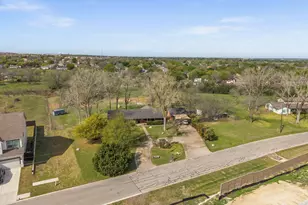902 Ray Berglund Blvd, Round Rock, TX 78664 - Photo 3