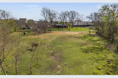 902 Ray Berglund Boulevard, Round Rock, TX 78664 - Photo 25