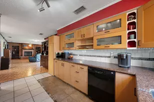 902 Ray Berglund Blvd, Round Rock, TX 78664 - Photo 11