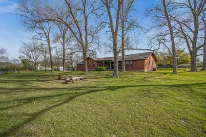 902 Ray Berglund Boulevard, Round Rock, TX 78664 - Photo 5