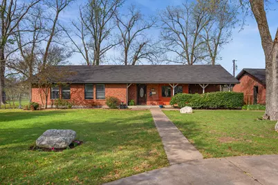 902 Ray Berglund Boulevard, Round Rock, TX 78664 - Photo 9