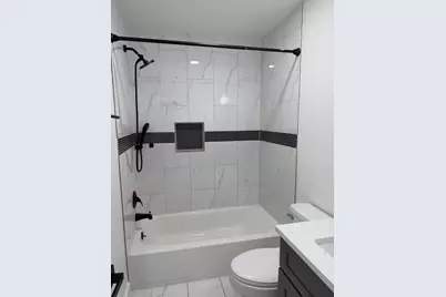 2014 Pecan Street, Bastrop, TX 78602 - Photo 7