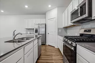 10303 Buster Dr, Austin, TX 78748 - Photo 11