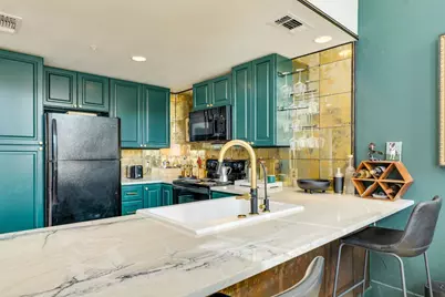 110 S Main Street S #101, Elgin, TX 78621 - Photo 11