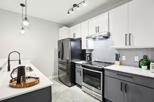 2505 Thornton Rd, Austin, TX 78704 - Photo 9