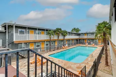 2401 Manor Rd #129, Austin, TX 78722 - Photo 19