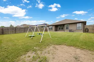 110 Denton Dr, Hutto, TX 78634 - Photo 25