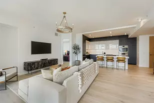 313 W 17th St, Austin, TX 78701 - Photo 3