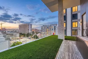 313 W 17th St, Austin, TX 78701 - Photo 27