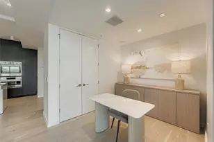 313 W 17th St, Austin, TX 78701 - Photo 9