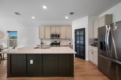 15607 Poppy Petal Drive, Del Valle, TX 78617 - Photo 9