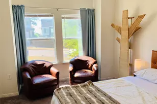 2404 E 13th St, Austin, TX 78702 - Photo 11