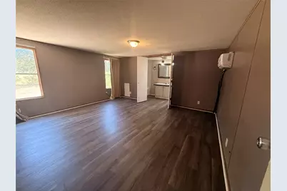 933 W Highway 71, Smithville, TX 78957 - Photo 9