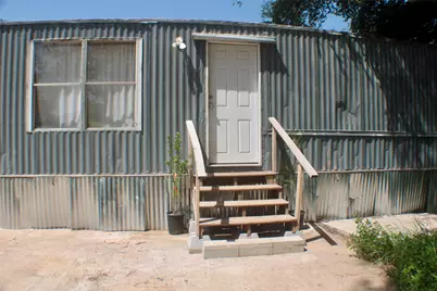 933 W Highway 71, Smithville, TX 78957 - Photo 3