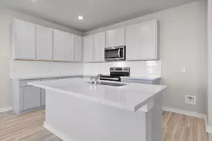 204 Sleep Holw, Jarrell, TX 76537 - Photo 9