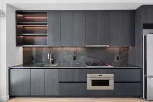 610 Davis St, Austin, TX 78701 - Photo 1