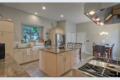 8105 Elkhorn Mountain Trail, Austin, TX 78729 - Photo 11