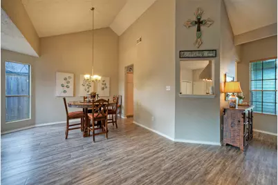 8105 Elkhorn Mountain Trail, Austin, TX 78729 - Photo 7