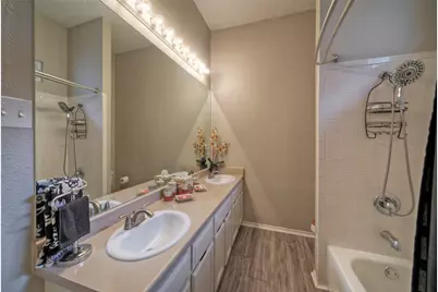 8105 Elkhorn Mountain Trail, Austin, TX 78729 - Photo 25