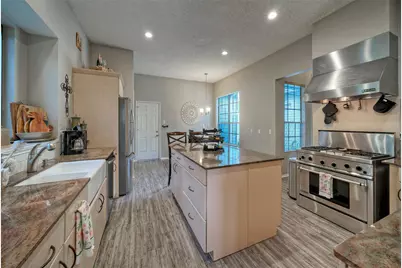 8105 Elkhorn Mountain Trail, Austin, TX 78729 - Photo 11