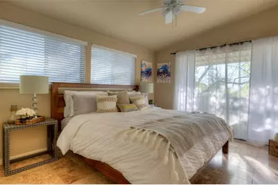 2400 Jarratt Avenue #B, Austin, TX 78703 - Photo 5