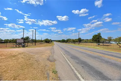 1133 Fm 20, Cedar Creek, TX 78612 - Photo 15