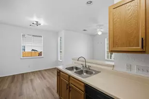 13808 Harris Ridge Blvd, Pflugerville, TX 78660 - Photo 11