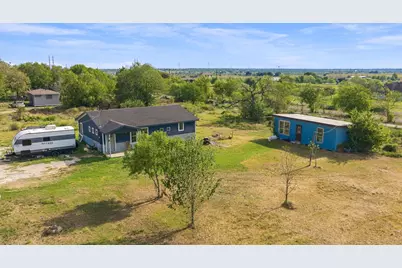 3134 Homannville Trail, Lockhart, TX 78644 - Photo 21