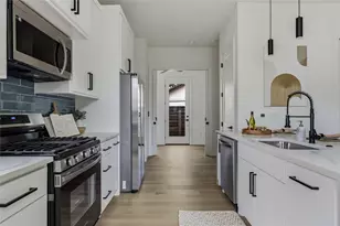 6809 Porter St, Austin, TX 78741 - Photo 13