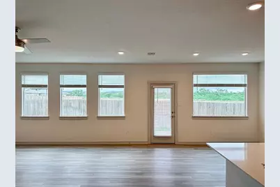 504 Millbrook Boulevard, San Marcos, TX 78666 - Photo 9