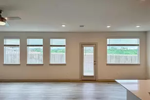 504 Millbrook Blvd, San Marcos, TX 78666 - Photo 9