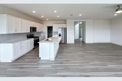 504 Millbrook Boulevard, San Marcos, TX 78666 - Photo 3