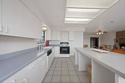 25304 Pedernales Point, Spicewood, TX 78669 - Photo 13