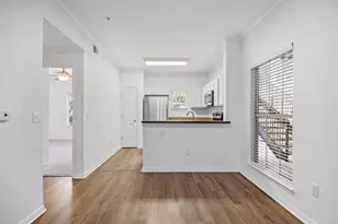 6810 Deatonhill Dr, Austin, TX 78745 - Photo 11