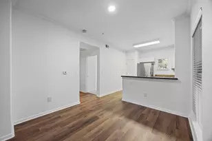 6810 Deatonhill Dr, Austin, TX 78745 - Photo 9